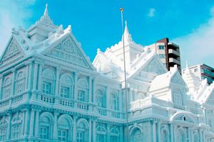 2月11日(水)～2月13日(金) 札幌雪まつり＆オホーツク砕氷船 北海道横断満喫３日間 ～プロが選ぶホテル100選の宿ホテル網走湖荘に宿泊～